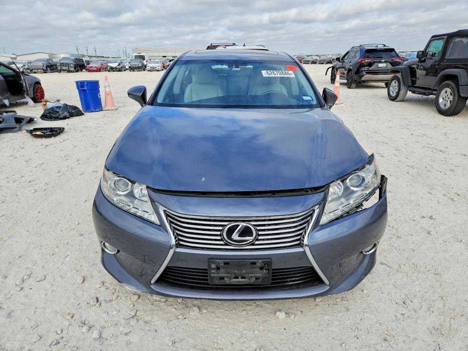 62670886 :رقم المزاد ، JTHBK1GG0D2045332 vin ، 2013 Lexus Es مزاد بيع