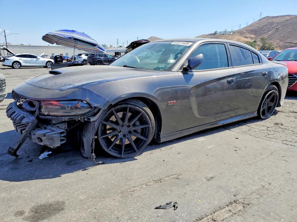 61511426 :رقم المزاد ، 2C3CDXGJ1LH231874 vin ، 2020 Dodge Charger مزاد بيع