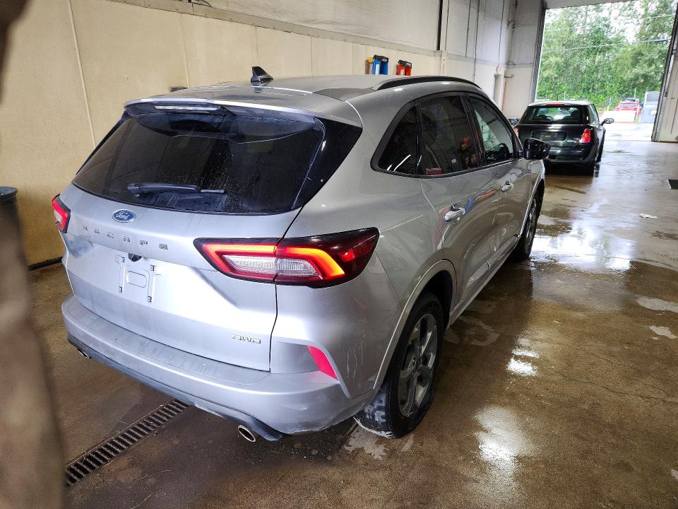 2024 Ford Escape მანქანა იყიდება აუქციონზე, vin: 1FMCU9MN4RUA51398, აუქციონის ნომერი: 59957276