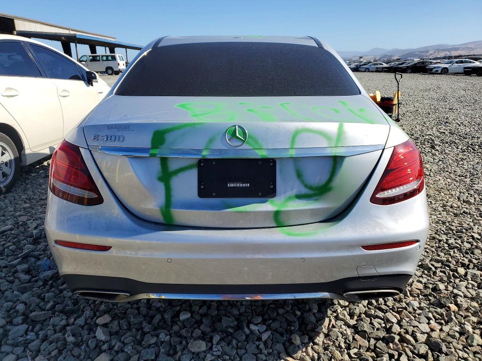 2018 Mercedes-benz E მანქანა იყიდება აუქციონზე, vin: WDDZF4JB0JA458037, აუქციონის ნომერი: 60890726