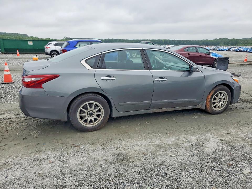 Продажа на аукционе авто 2018 Nissan Altima, vin: 1N4AL3AP5JC128216, номер лота: 60754576