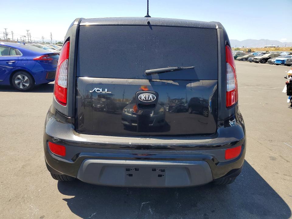 2013 Kia Soul მანქანა იყიდება აუქციონზე, vin: KNDJT2A68D7583960, აუქციონის ნომერი: 61226896
