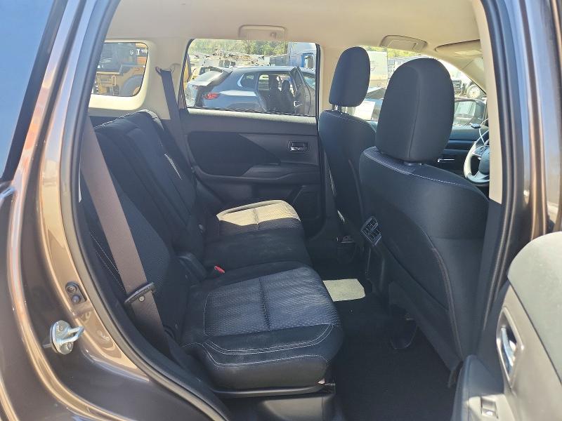 Продажа на аукционе авто 2019 Mitsubishi Outlander, vin: JA4AD2A33KZ008082, номер лота: 62525046