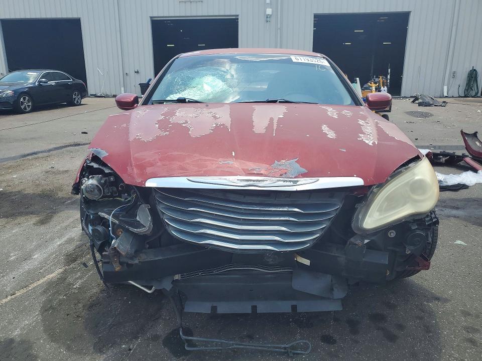 2011 Chrysler 200 მანქანა იყიდება აუქციონზე, vin: 1C3BC1FB2BN512755, აუქციონის ნომერი: 61193526