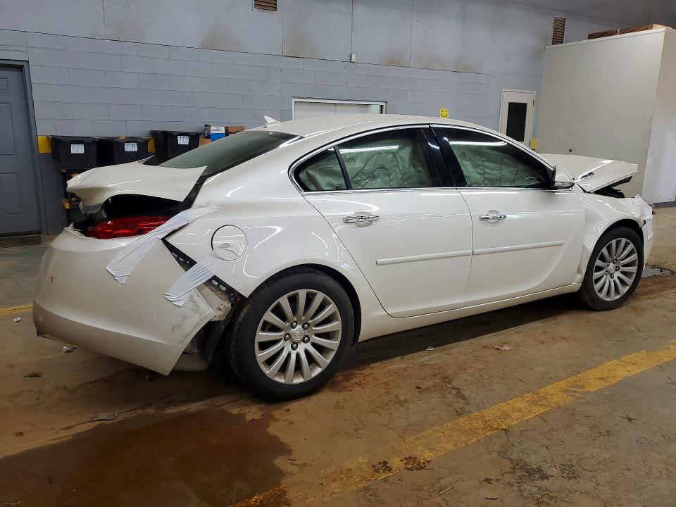 61420576 :رقم المزاد ، 2G4GT5GK5C9137516 vin ، 2012 Buick Regal مزاد بيع