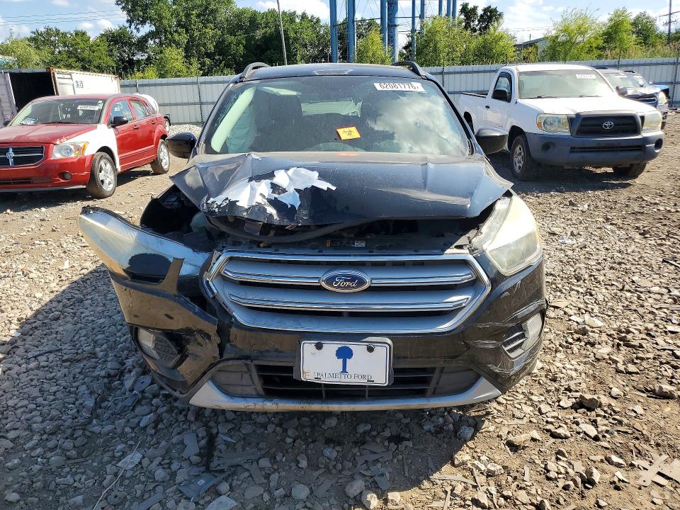 Продаж на аукціоні авто 2018 Ford Escape, vin: 1FMCU9GD8JUA10828, номер лоту: 62081776