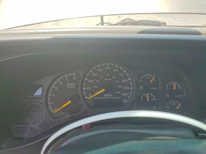 Продаж на аукціоні авто 2000 Chevrolet Suburban, vin: 3GNFK16T6YG114949, номер лоту: 62062036