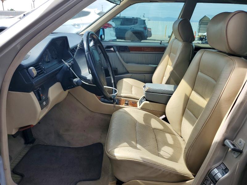 1992 Mercedes-benz 300 მანქანა იყიდება აუქციონზე, vin: WDBED90E2NF196598, აუქციონის ნომერი: 61047906
