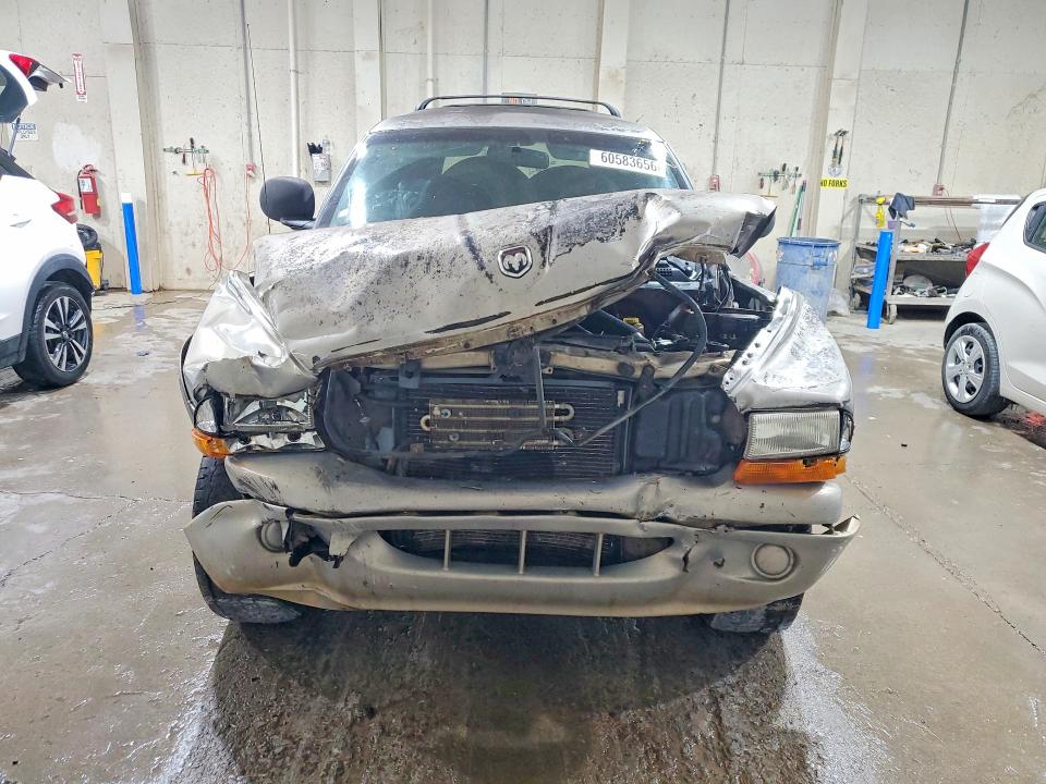 60583656 :رقم المزاد ، 1B4HS28Z4XF709112 vin ، 1999 Dodge Durango مزاد بيع