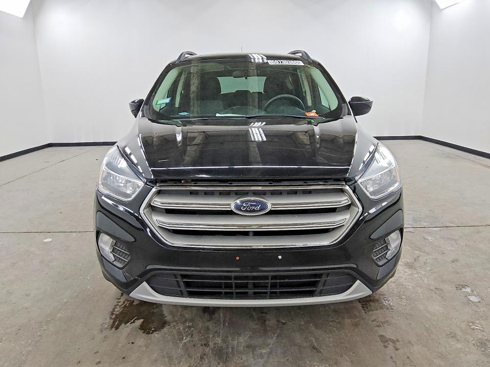 2018 Ford Escape მანქანა იყიდება აუქციონზე, vin: 1FMCU0GD2JUC11023, აუქციონის ნომერი: 59730386