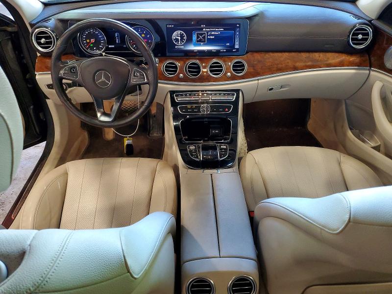 60406486 :رقم المزاد ، WDDZH6GB4JA475324 vin ، 2018 Mercedes-benz E مزاد بيع