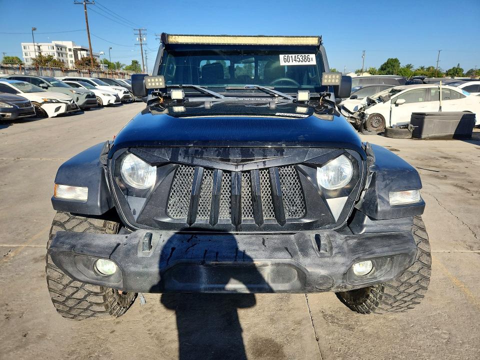 60145386 :رقم المزاد ، 1C6HJTAG8LL164782 vin ، 2020 Jeep Gladiator مزاد بيع