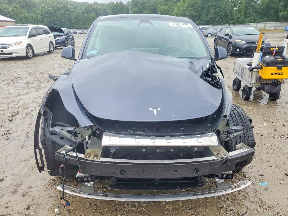 2023 Tesla Model Y მანქანა იყიდება აუქციონზე, vin: 7SAYGDEE4PF976548, აუქციონის ნომერი: 63071686