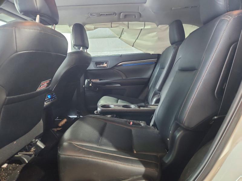 58795366 :رقم المزاد ، 5TDDGRFH7KS072697 vin ، 2019 Toyota Highlander مزاد بيع