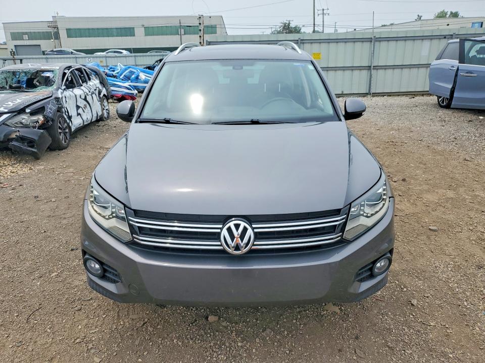 2012 Volkswagen Tiguan მანქანა იყიდება აუქციონზე, vin: WVGBV7AX5CW000443, აუქციონის ნომერი: 61869606