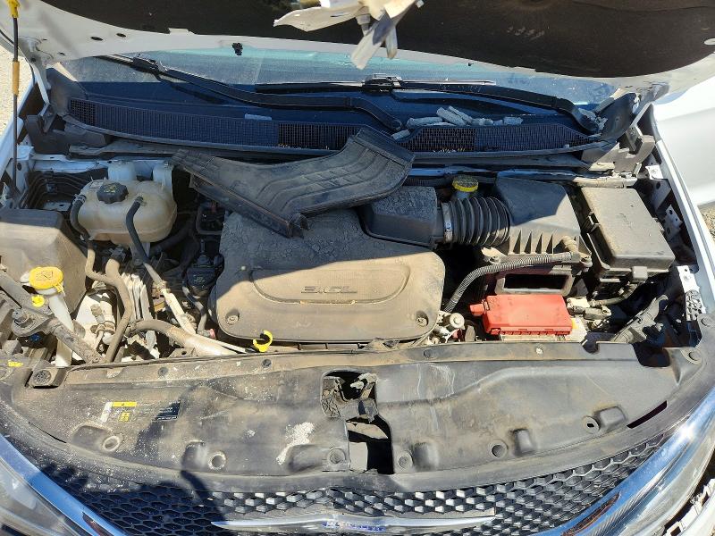 61428966 :رقم المزاد ، 2C4RC1GG3KR721977 vin ، 2019 Chrysler Pacifica مزاد بيع