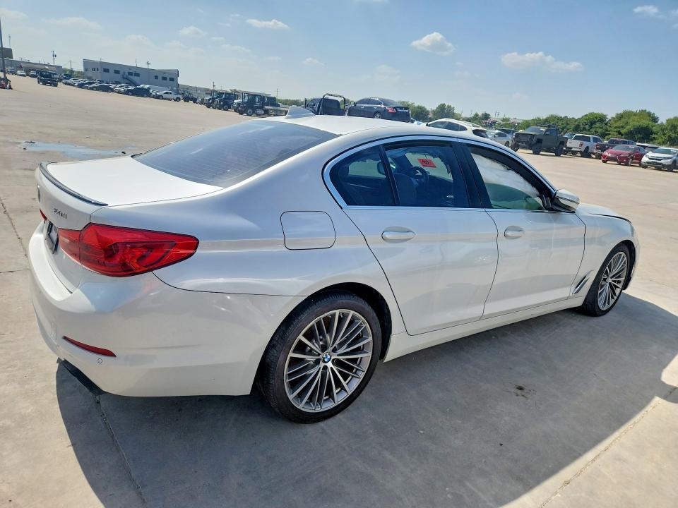 61885106 :رقم المزاد ، WBAJS1C07LWW69476 vin ، 2020 Bmw 540 مزاد بيع