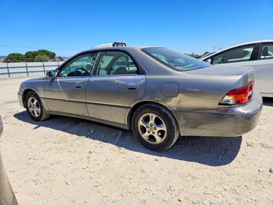 1997 Lexus Es მანქანა იყიდება აუქციონზე, vin: JT8BF22G6V0044541, აუქციონის ნომერი: 63004756