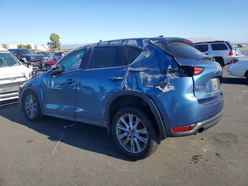 2020 Mazda Cx-5 მანქანა იყიდება აუქციონზე, vin: JM3KFBDM8L0727284, აუქციონის ნომერი: 59660216
