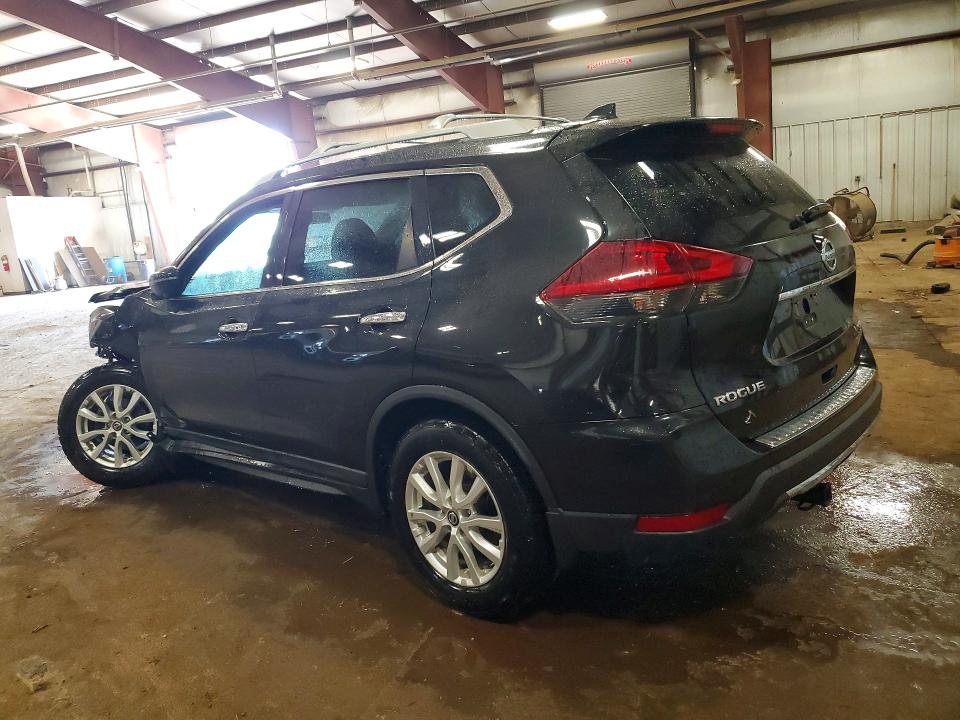 62084716 :رقم المزاد ، 5N1AT2MV8JC717299 vin ، 2018 Nissan Rogue مزاد بيع