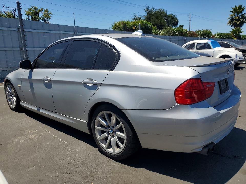 60258116 :رقم المزاد ، WBAPH5G54ANM36907 vin ، 2010 Bmw 328 مزاد بيع