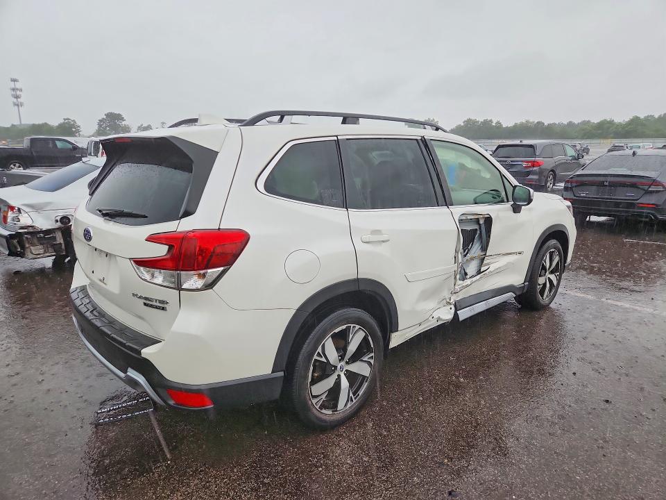 Продаж на аукціоні авто 2021 Subaru Forester, vin: JF2SKAXC6MH417883, номер лоту: 85985625