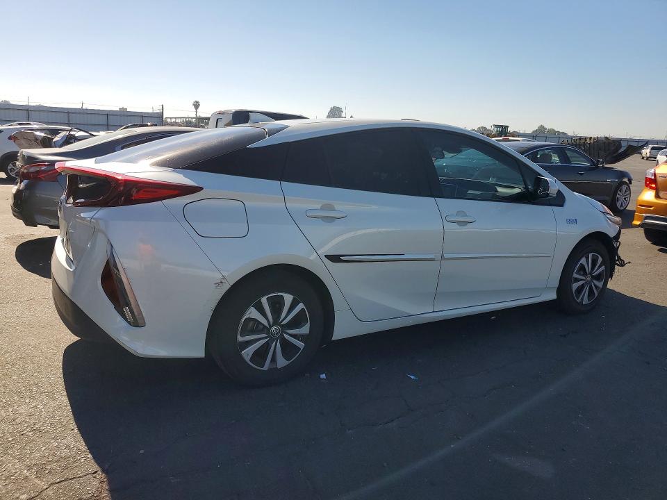 60247886 :رقم المزاد ، JTDKARFP1J3078558 vin ، 2018 Toyota Prius Prime مزاد بيع