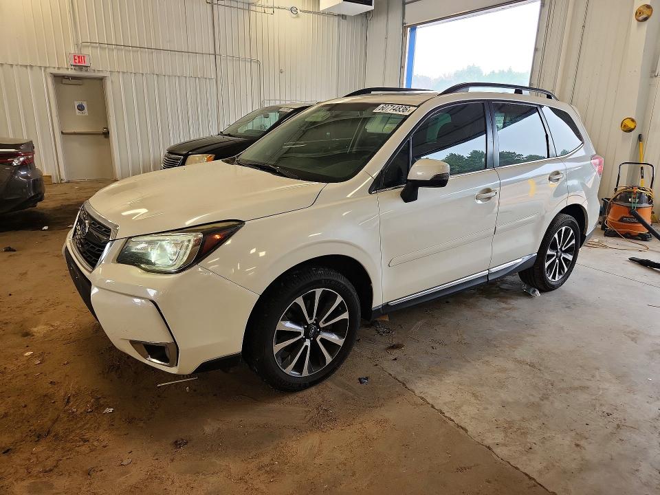 60714836 :رقم المزاد ، JF2SJGWC0JH458593 vin ، 2018 Subaru Forester مزاد بيع