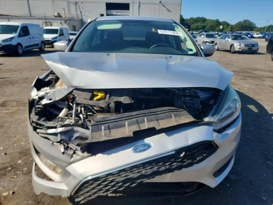 62917466 :رقم المزاد ، 1FADP3F23JL319972 vin ، 2018 Ford Focus مزاد بيع