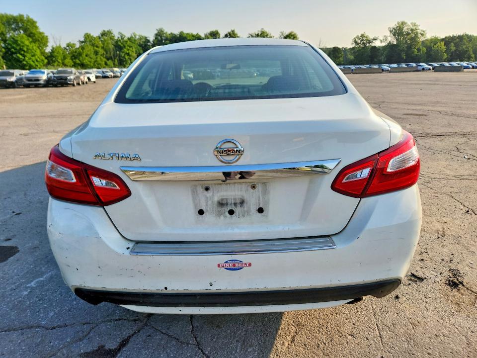 Продаж на аукціоні авто 2017 Nissan Altima, vin: 1N4AL3APXHC246840, номер лоту: 62304366