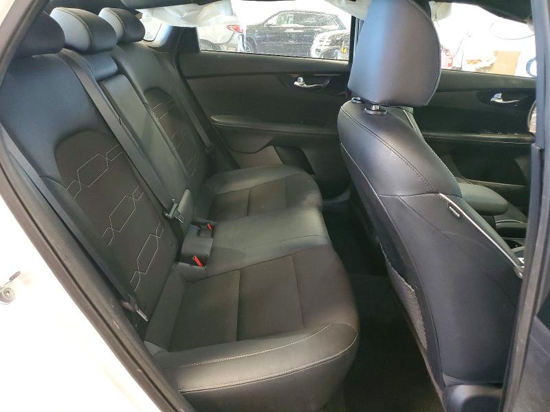 2021 Kia Forte მანქანა იყიდება აუქციონზე, vin: 3KPF34ADXME395683, აუქციონის ნომერი: 60760926