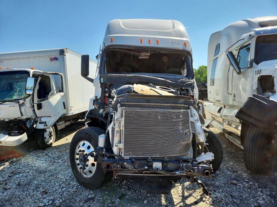Продажа на аукционе авто 2026 Freightliner Cascadia 126, vin: 3AKJHHDR1TSWP7286, номер лота: 61210646