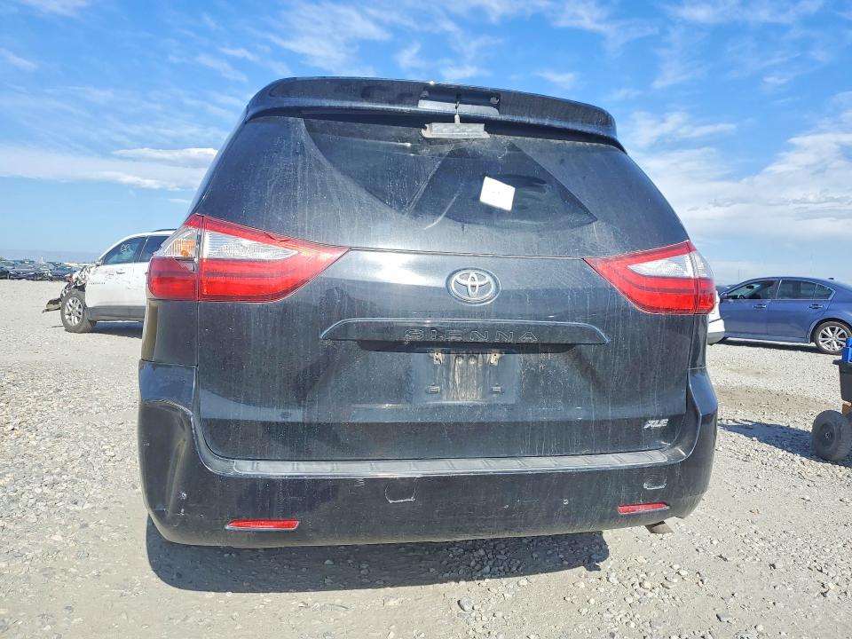 2015 Toyota Sienna მანქანა იყიდება აუქციონზე, vin: 5TDYK3DC9FS584861, აუქციონის ნომერი: 59921686