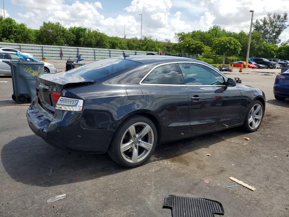 61729096 :رقم المزاد ، WAULFAFRXEA005017 vin ، 2014 Audi A5 مزاد بيع