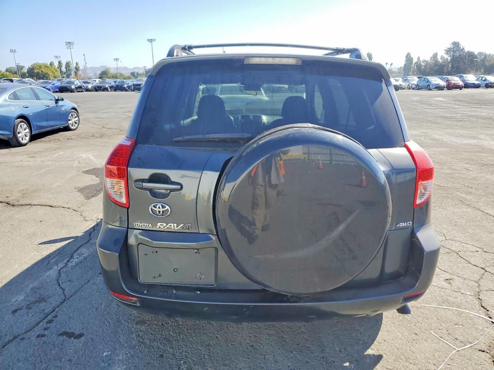 Продажа на аукционе авто 2006 Toyota Rav4, vin: JTMBK32V766008597, номер лота: 63185346