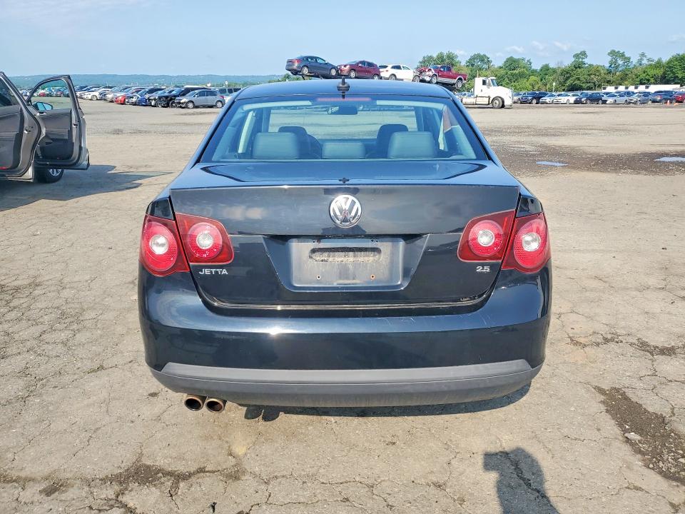 2008 Volkswagen Jetta მანქანა იყიდება აუქციონზე, vin: 3VWRZ71KX8M107228, აუქციონის ნომერი: 62240916