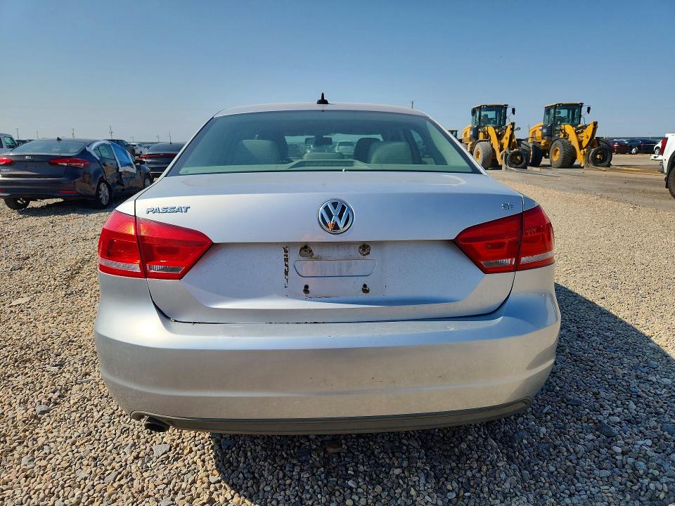 58325826 :رقم المزاد ، 1VWBP7A38CC048089 vin ، 2012 Volkswagen Passat مزاد بيع