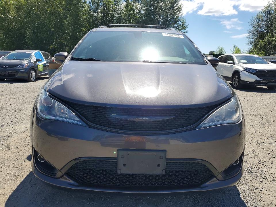 2019 Chrysler Pacifica მანქანა იყიდება აუქციონზე, vin: 2C4RC1GG7KR720329, აუქციონის ნომერი: 62855356