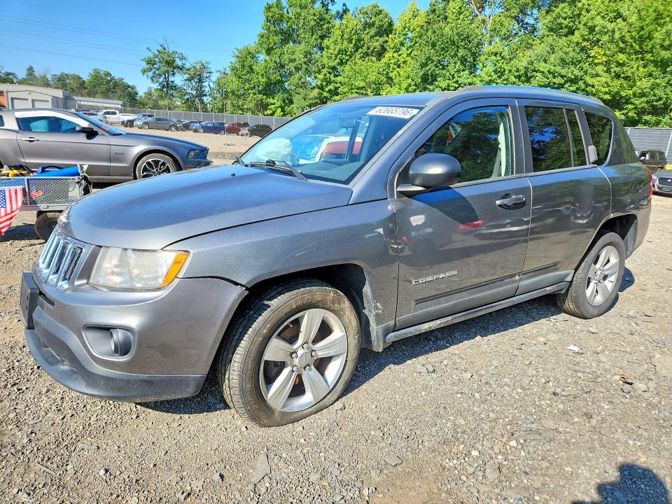 62665796 :رقم المزاد ، 1C4NJCBB8CD520690 vin ، 2012 Jeep Compass مزاد بيع