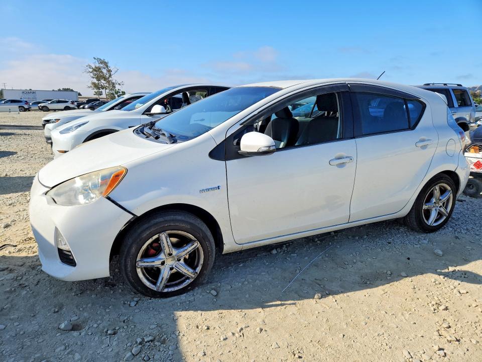 60424876 :رقم المزاد ، JTDKDTB38C1025474 vin ، 2012 Toyota Prius C مزاد بيع