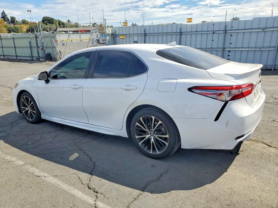 Продажа на аукционе авто 2019 Toyota Camry, vin: 4T1B11HK0KU753651, номер лота: 61600816