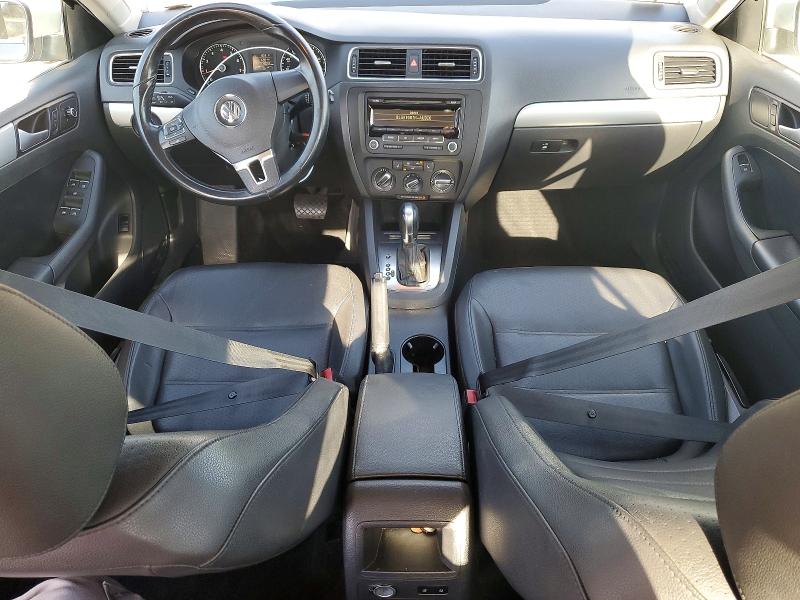60974976 :رقم المزاد ، 3VWD17AJ4EM241897 vin ، 2014 Volkswagen Jetta مزاد بيع