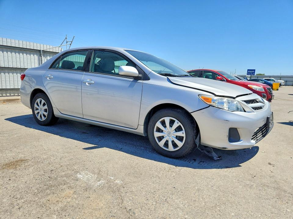 62616736 :رقم المزاد ، 2T1BU4EE8BC721300 vin ، 2011 Toyota Corolla مزاد بيع