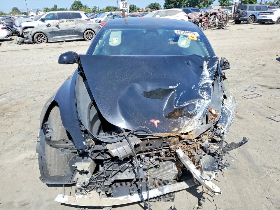 62549986 :رقم المزاد ، 5YJ3E1EA1MF092281 vin ، 2021 Tesla Model 3 مزاد بيع