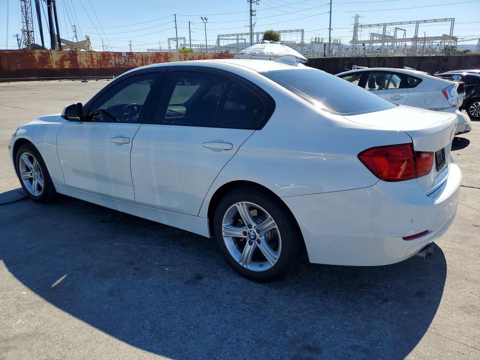 62345776 :رقم المزاد ، WBA3C1C51FP851173 vin ، 2015 Bmw 328 مزاد بيع