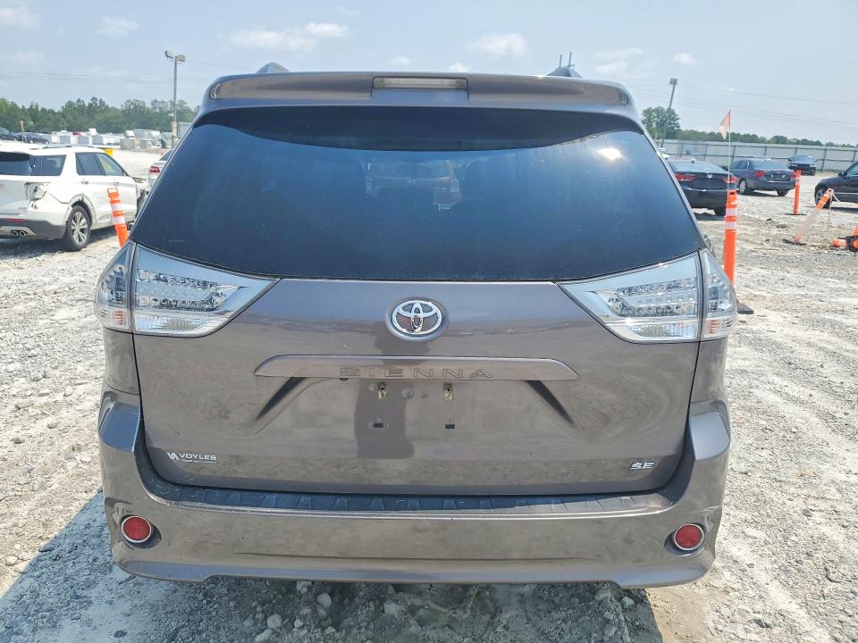 63173756 :رقم المزاد ، 5TDXK3DC9GS752950 vin ، 2016 Toyota Sienna مزاد بيع