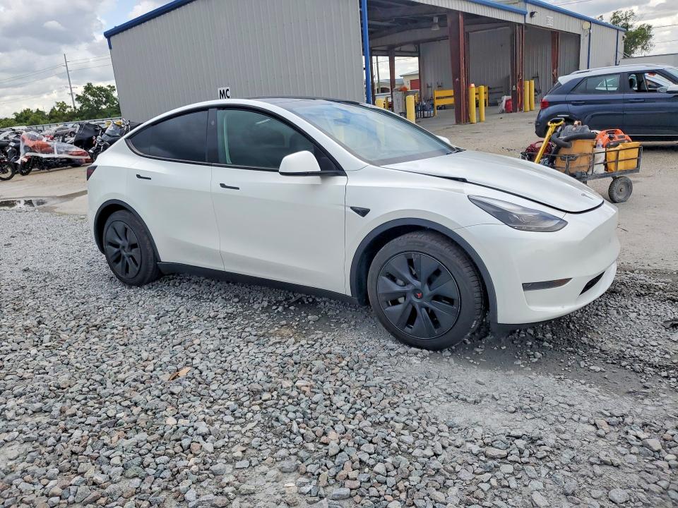 2024 Tesla Model Y მანქანა იყიდება აუქციონზე, vin: 7SAYGDED6RA326191, აუქციონის ნომერი: 61202676