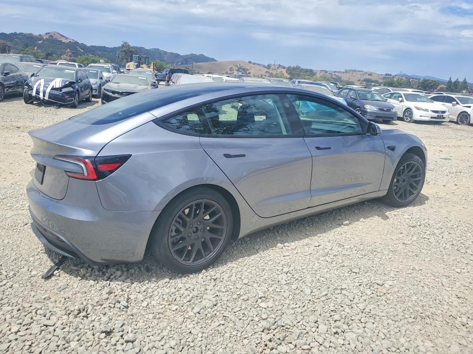 61446086 :رقم المزاد ، 5YJ3E1EA0SF077834 vin ، 2025 Tesla Model 3 مزاد بيع