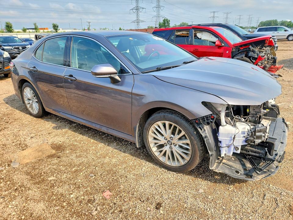 2020 Toyota Camry მანქანა იყიდება აუქციონზე, vin: 4T1F11AK8LU883304, აუქციონის ნომერი: 62781416