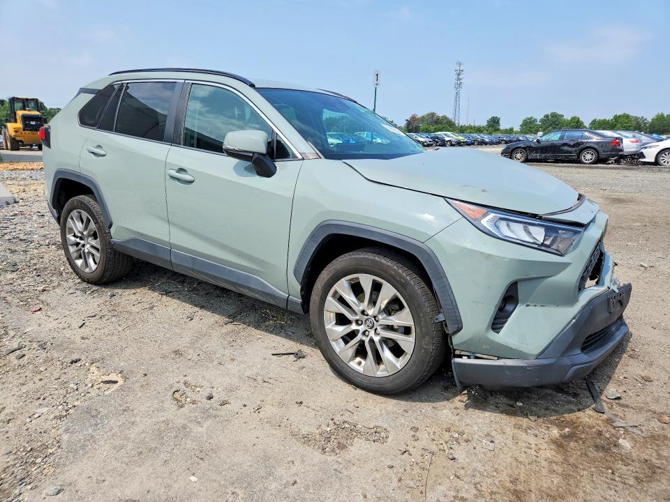 61744706 :رقم المزاد ، 2T3A1RFV2LW118236 vin ، 2020 Toyota Rav4 مزاد بيع